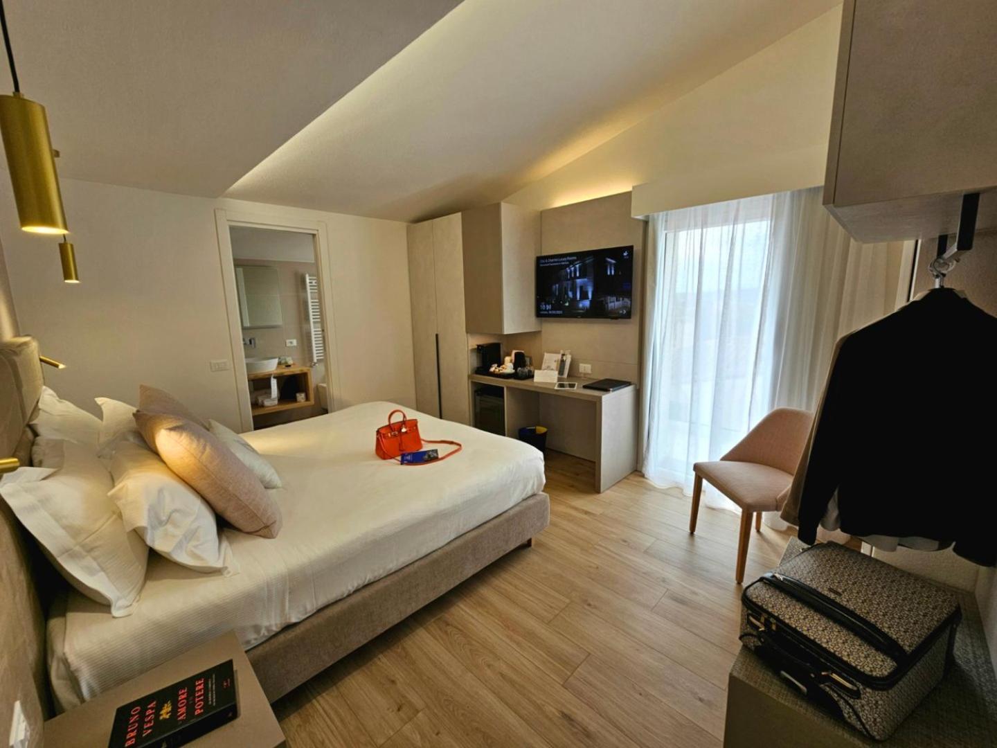אולביה Chic & Charme Luxury Rooms מראה חיצוני תמונה