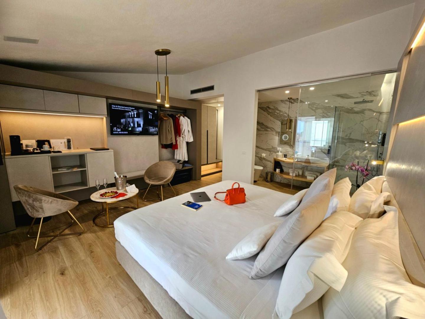 אולביה Chic & Charme Luxury Rooms מראה חיצוני תמונה