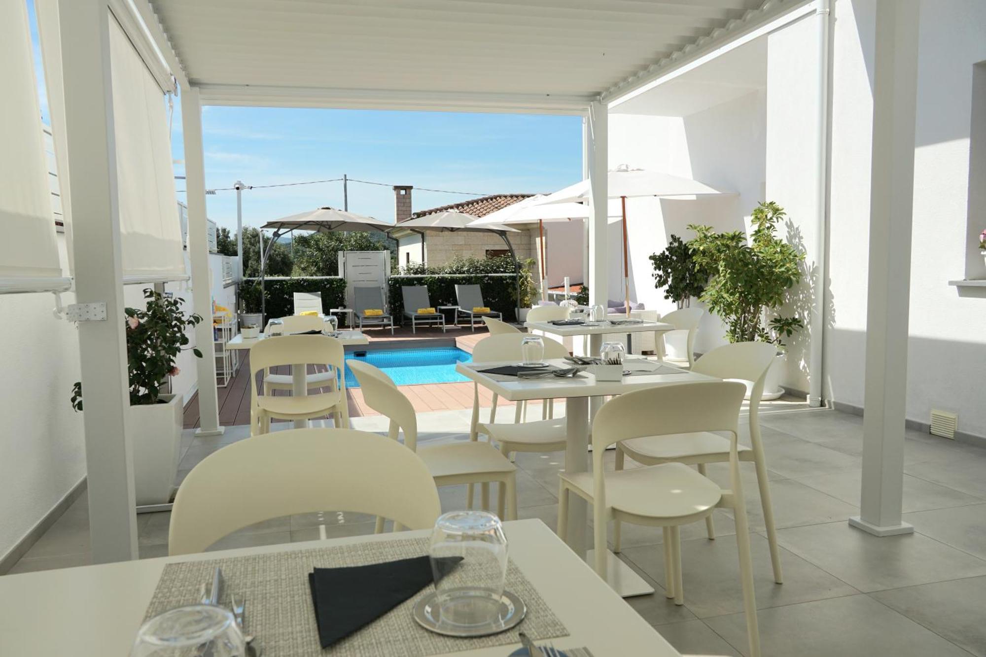אולביה Chic & Charme Luxury Rooms מראה חיצוני תמונה